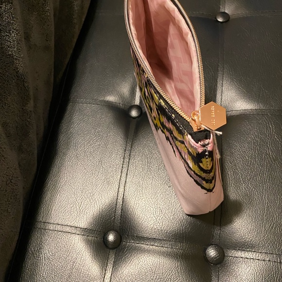 Ted Baker London Cosmetics Bag - Picture 13 of 14